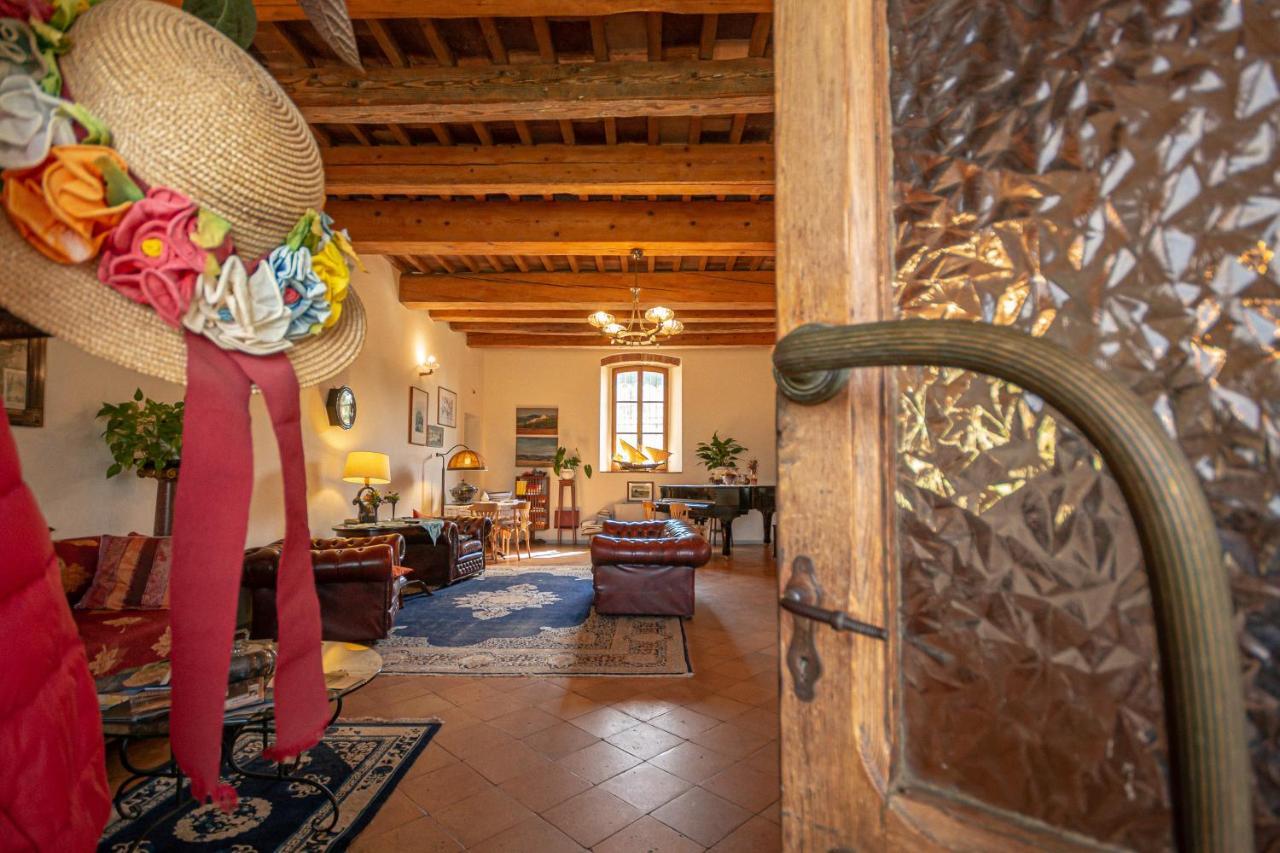 Agriturismo Casa Montecucco Giuncarico 外观 照片