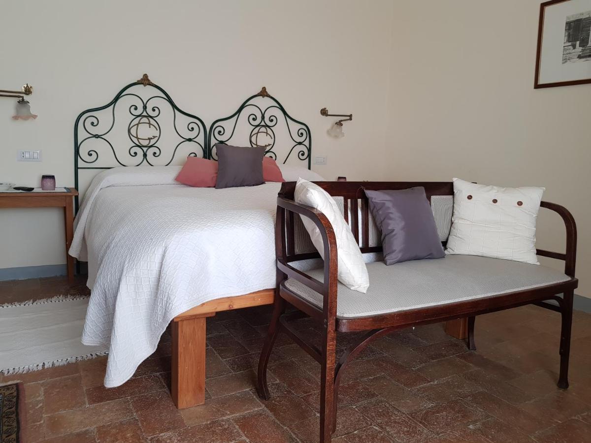 Agriturismo Casa Montecucco Giuncarico 外观 照片