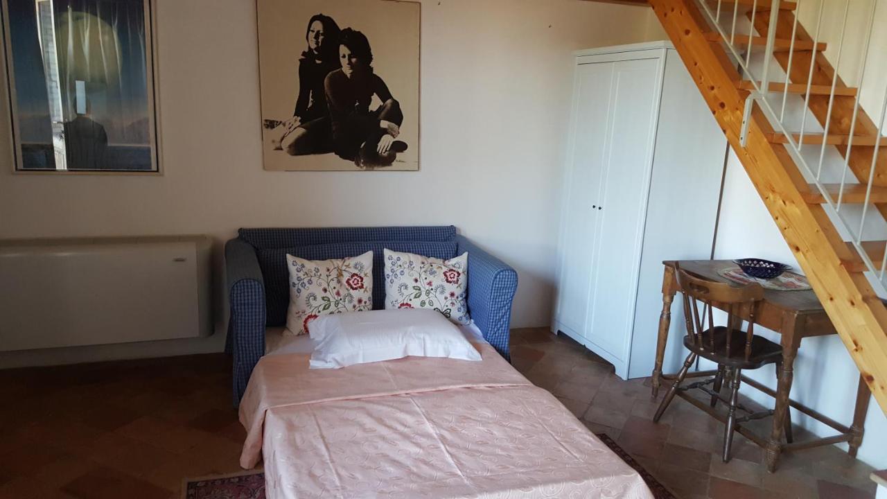 Agriturismo Casa Montecucco Giuncarico 外观 照片